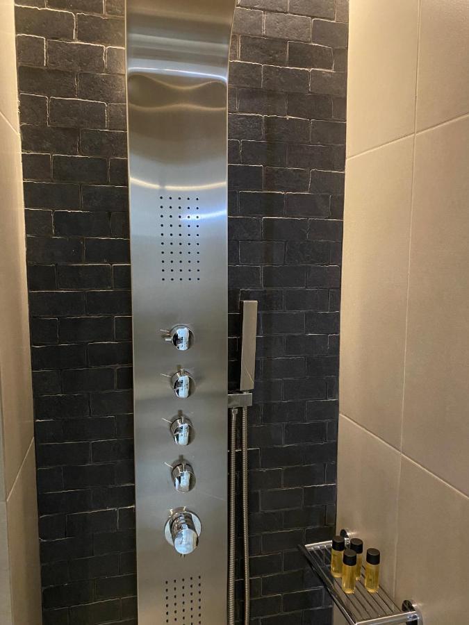 New 2Bd Aprt With Shared Rooftop Pool E2 Athens Luaran gambar