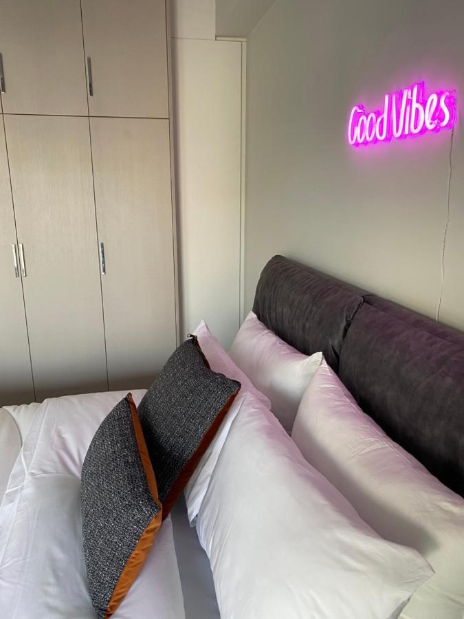 New 2Bd Aprt With Shared Rooftop Pool E2 Athens Luaran gambar
